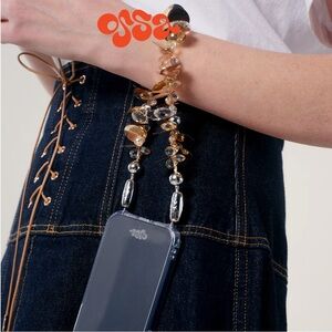 Ossa  Phone Accessories Champagne Tower Wristlet
$65  New sealed